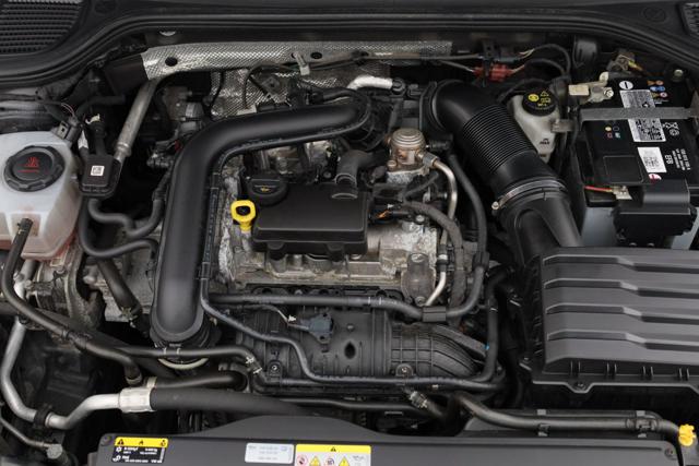 VOLKSWAGEN Golf usata, con Riscaldamento ausiliario