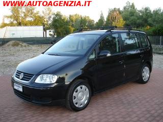 VOLKSWAGEN Touran usata 1