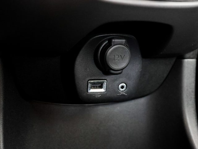 PEUGEOT 108 usata, con Airbag testa