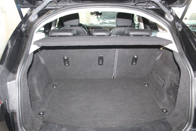 JAGUAR E-Pace usata, con Climatizzatore