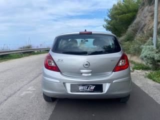 OPEL Corsa usata, con Climatizzatore