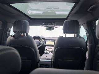 LAND ROVER Range Rover Velar usata, con Sistema di navigazione