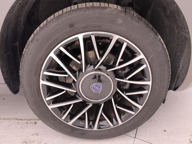 LANCIA Ypsilon usata, con Monitoraggio pressione pneumatici