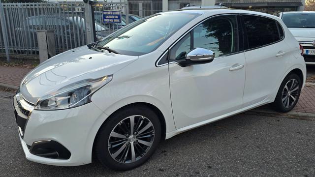 PEUGEOT 208 usata, con Airbag