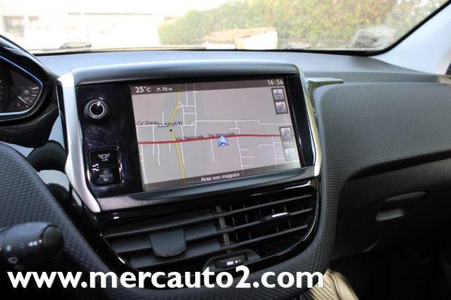PEUGEOT 2008 usata, con Specchietti laterali elettrici