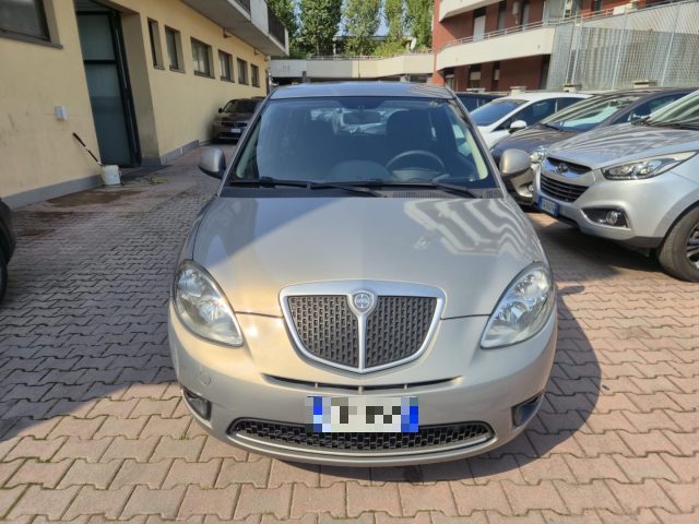 LANCIA Ypsilon usata, con Airbag