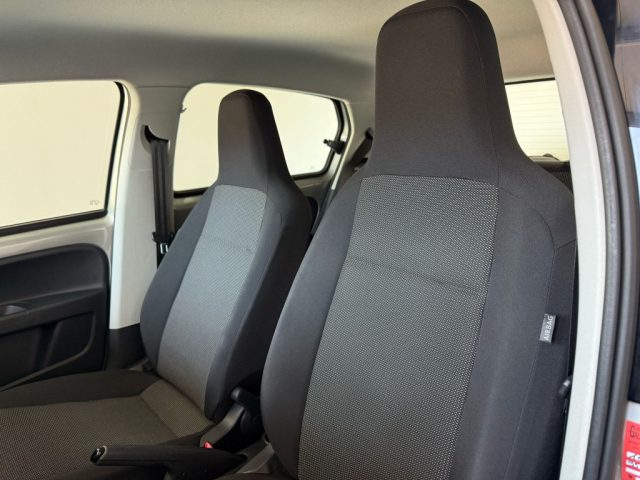 VOLKSWAGEN up! usata 15
