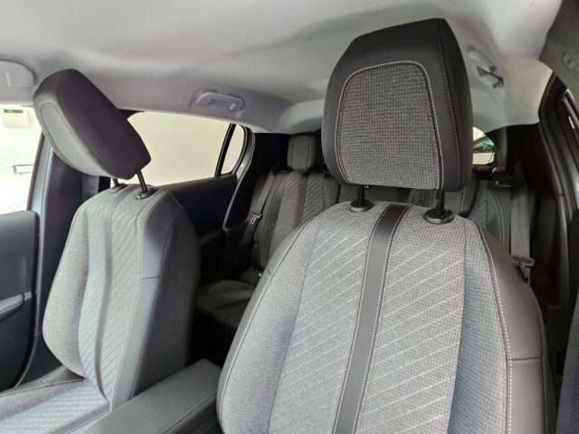 PEUGEOT 208 usata, con Bluetooth