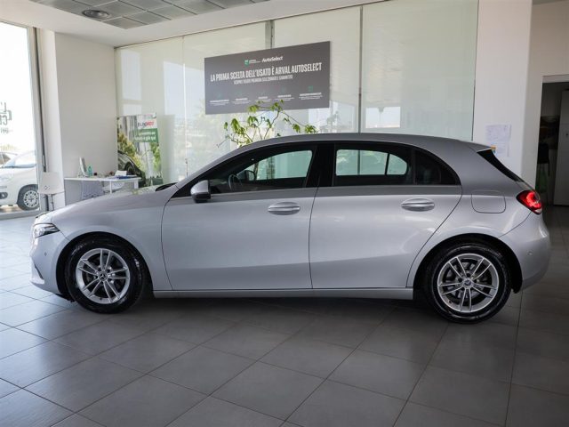 MERCEDES-BENZ B 180 usata, con Controllo elettronico della corsia