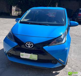 TOYOTA Aygo usata, con Luci diurne