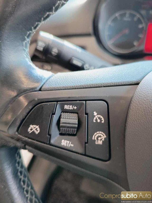 OPEL Corsa usata, con Interni in pelle