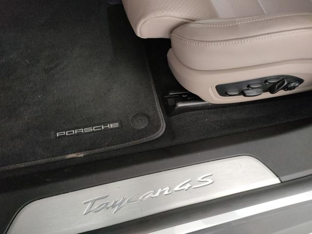 PORSCHE Taycan usata, con ESP