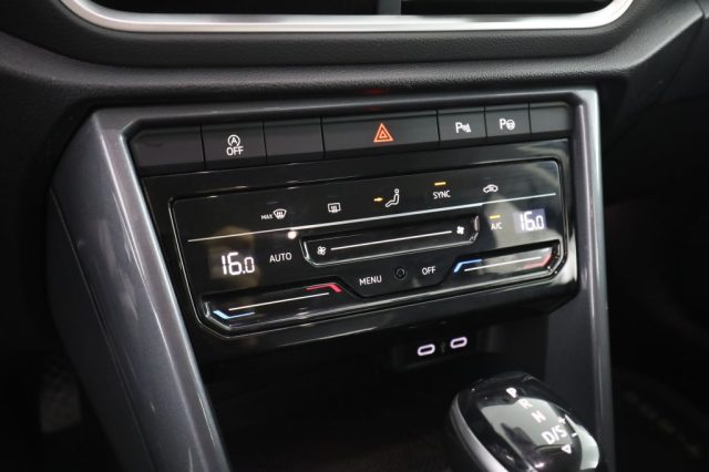 VOLKSWAGEN T-Roc usata 11