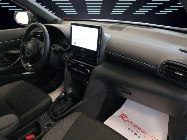 TOYOTA Yaris Cross usata 16