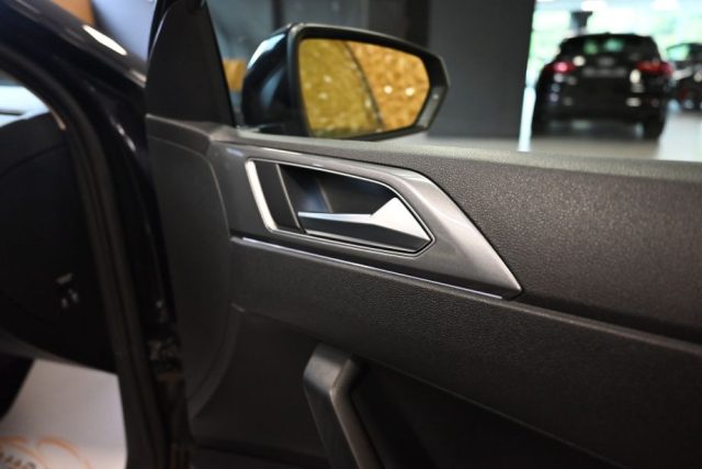 VOLKSWAGEN Polo usata 64