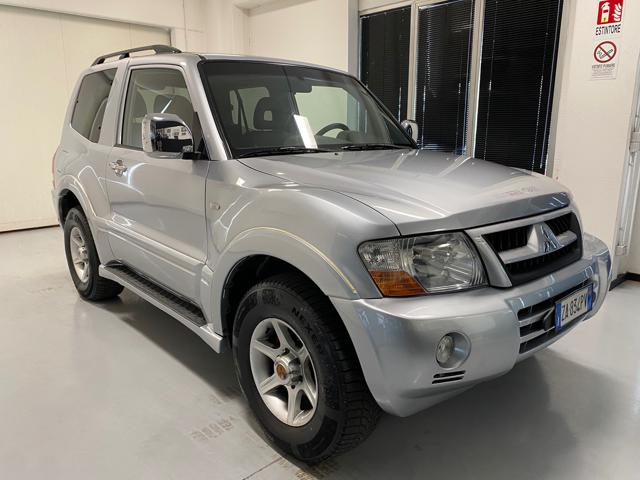 MITSUBISHI Pajero usata, con Airbag Passeggero