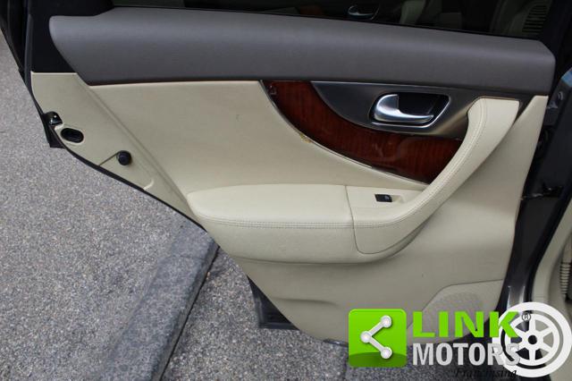 INFINITI FX37 usata 27