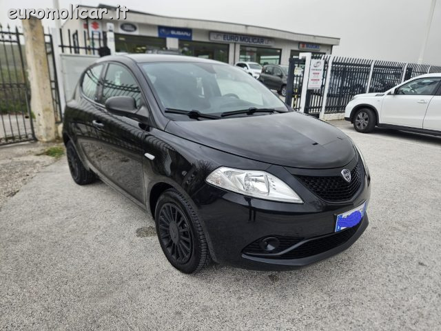 LANCIA Ypsilon usata, con ABS