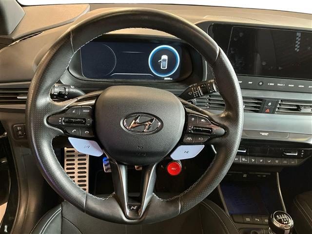 HYUNDAI i20 usata, con Sensori di parcheggio posteriori