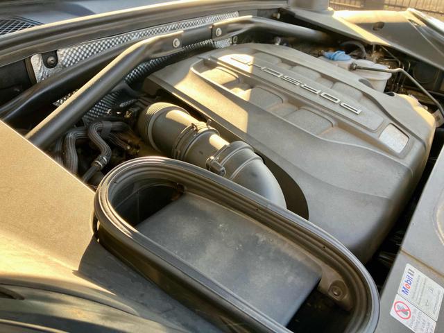 PORSCHE Macan usata 31