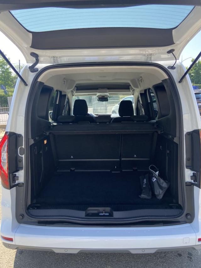 RENAULT Kangoo usata, con Autoradio