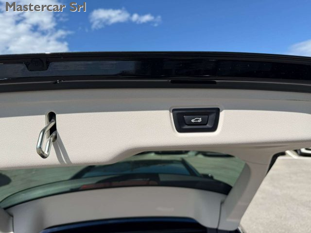 BMW 318 usata, con Sedile posteriore sdoppiato