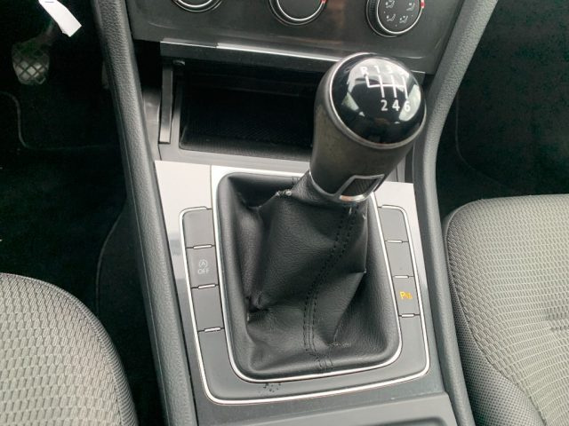 VOLKSWAGEN Golf usata, con Park Distance Control