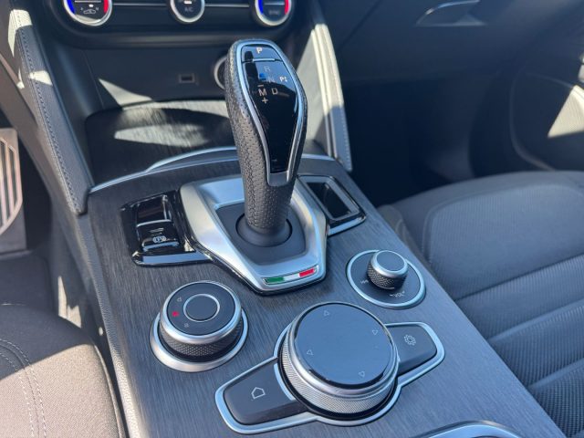 ALFA ROMEO Stelvio usata, con Fari Xenon