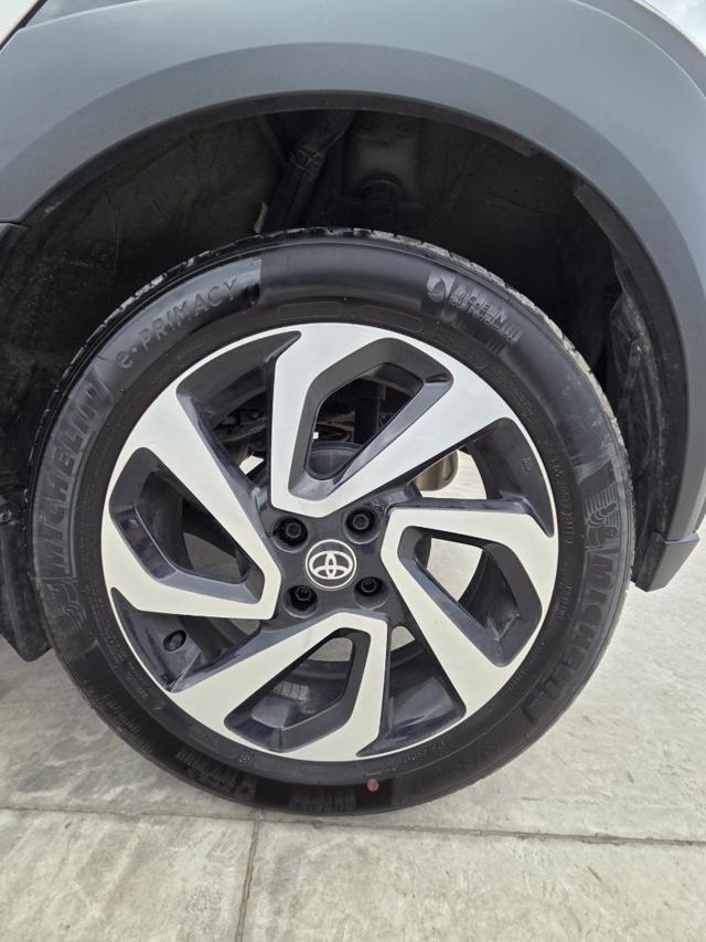 TOYOTA Aygo X usata, con Sedile posteriore sdoppiato