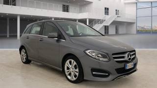 MERCEDES-BENZ B 220 usata, con Luci diurne LED