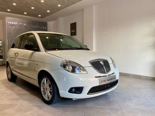 LANCIA Ypsilon usata, con Fendinebbia