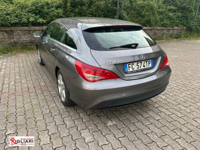 MERCEDES-BENZ CLA 180 usata, con Autoradio