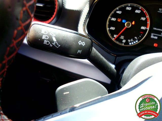 SEAT Arona usata, con USB