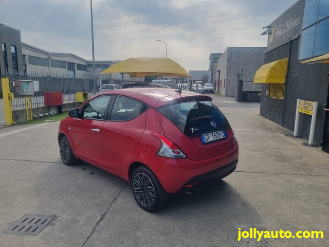 LANCIA Ypsilon usata, con Autoradio