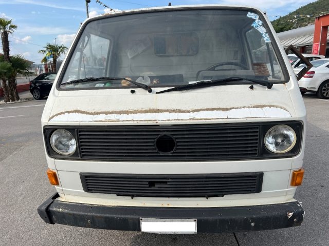 VOLKSWAGEN Transporter usata 1