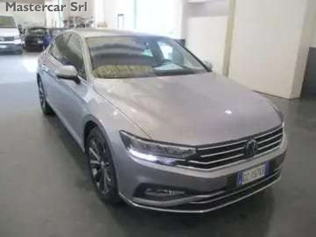 VOLKSWAGEN Passat usata, con Airbag Passeggero