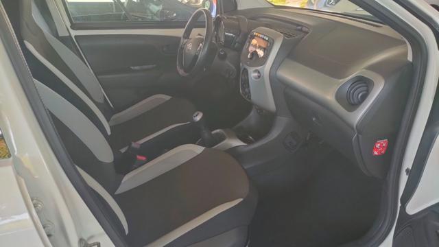 TOYOTA Aygo usata, con Bluetooth