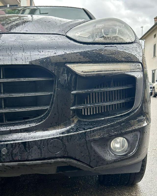 PORSCHE Cayenne usata, con Sistema di navigazione