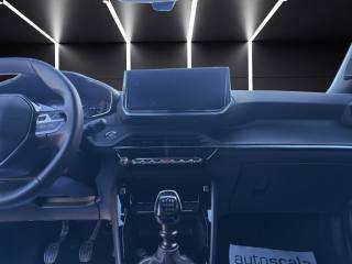 PEUGEOT 2008 usata, con Fari LED