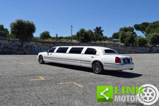 LINCOLN Town Car usata 3
