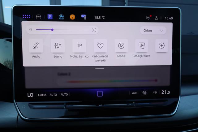 VOLKSWAGEN Golf usata, con Autoradio digitale