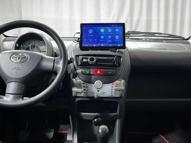 TOYOTA Aygo usata 11