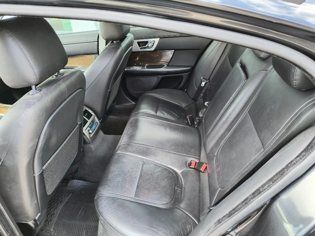 JAGUAR XF usata, con ESP