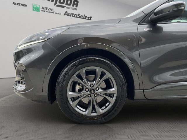 FORD Kuga usata, con Bracciolo