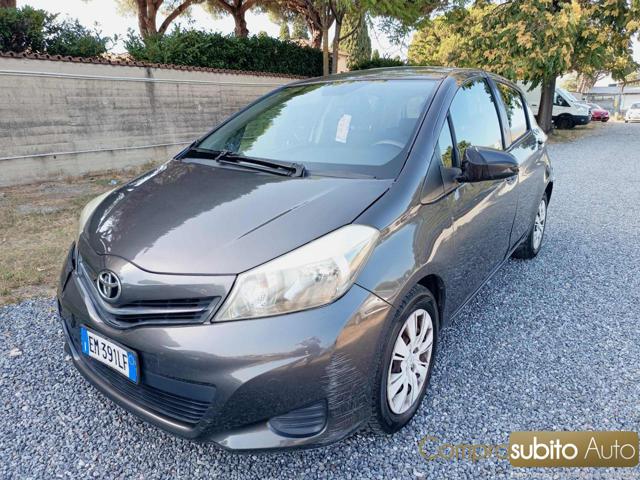 TOYOTA Yaris usata, con Airbag