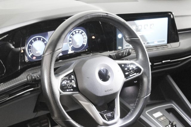 VOLKSWAGEN Golf usata, con Autoradio