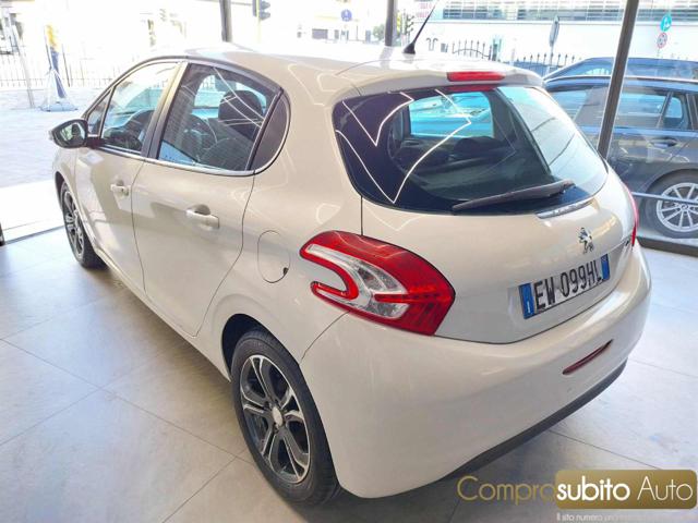 PEUGEOT 208 usata, con Airbag Passeggero