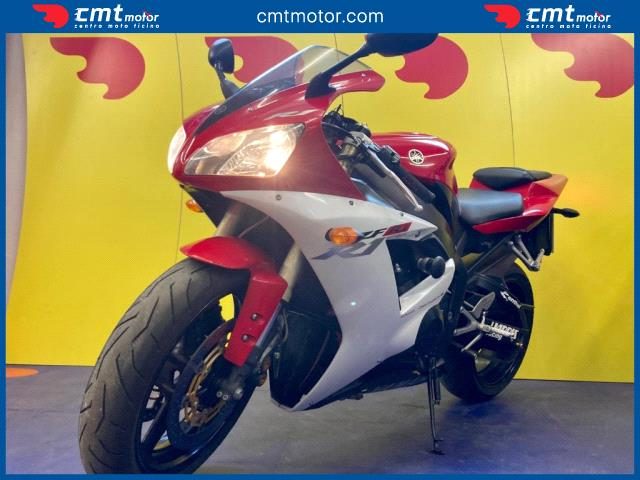 YAMAHA YZF R1 usata 1