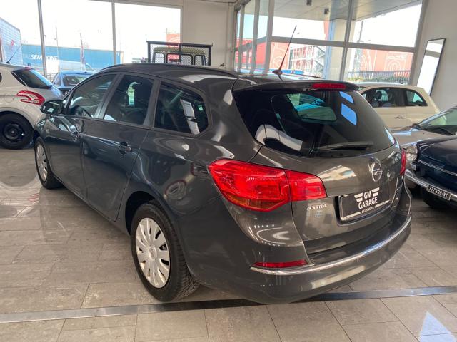 OPEL Astra usata, con Cerchi in lega