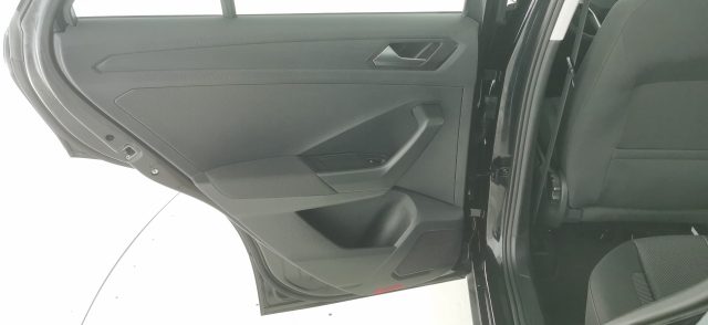 VOLKSWAGEN T-Roc usata, con Frenata d